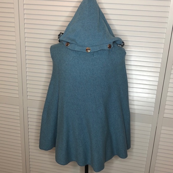 RARE Chanel Cashmere Hooded Turtleneck Cape Small - Picture 5 of 7